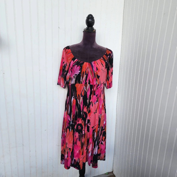 London Times Dresses & Skirts - LONDON TIMES Shift Dress Black Pink Coral Floral Short Sleeve Stretch Knit Sz 14